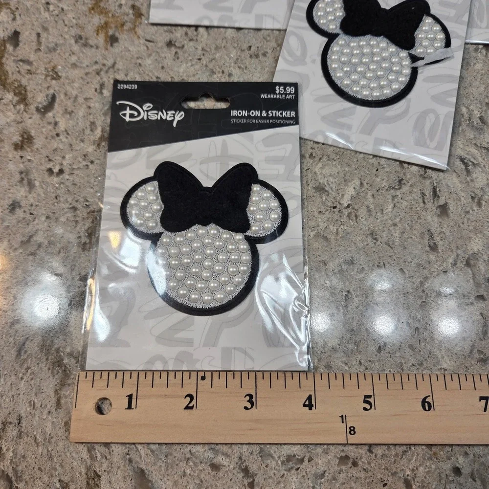 Disney Minnie Mouse Faux Pearl iron‎ on Patches 4 Pack Neon Tuesday 2294239